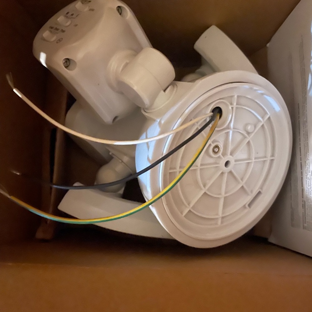 Adjustable LED Security Light - Picture 3 of 9